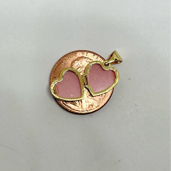 14k Polished Plain Heart Locket, size 15.8 x 10.3 mm - Picture 5 of 9